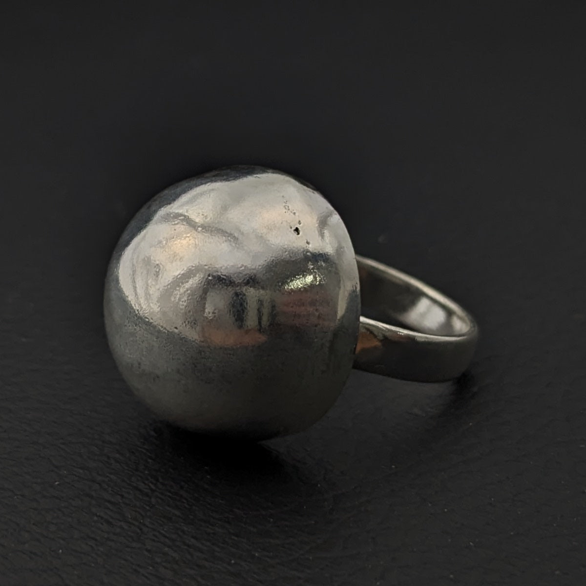 【抜群の存在感】 シルバー 925 刻印 リング 19号 80s ヴィンテージ 無骨な雰囲気槌目テクスチャ Silver 925 刻印 80s Vintage Ring