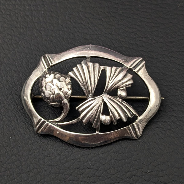 【超美品❗️】保証書付き　デージーのシルバー925ブローチ 超美品❗️】保証書付き デージーのシルバー925ブローチ 超美品