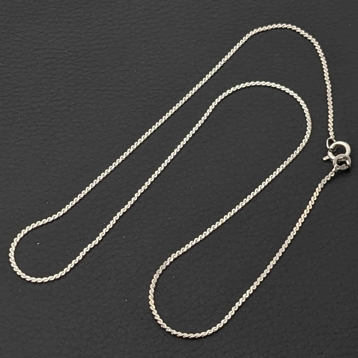 ヴィンテージ イタリアンシルバー925 サーペンタインチェーン ネックレス 2.0g