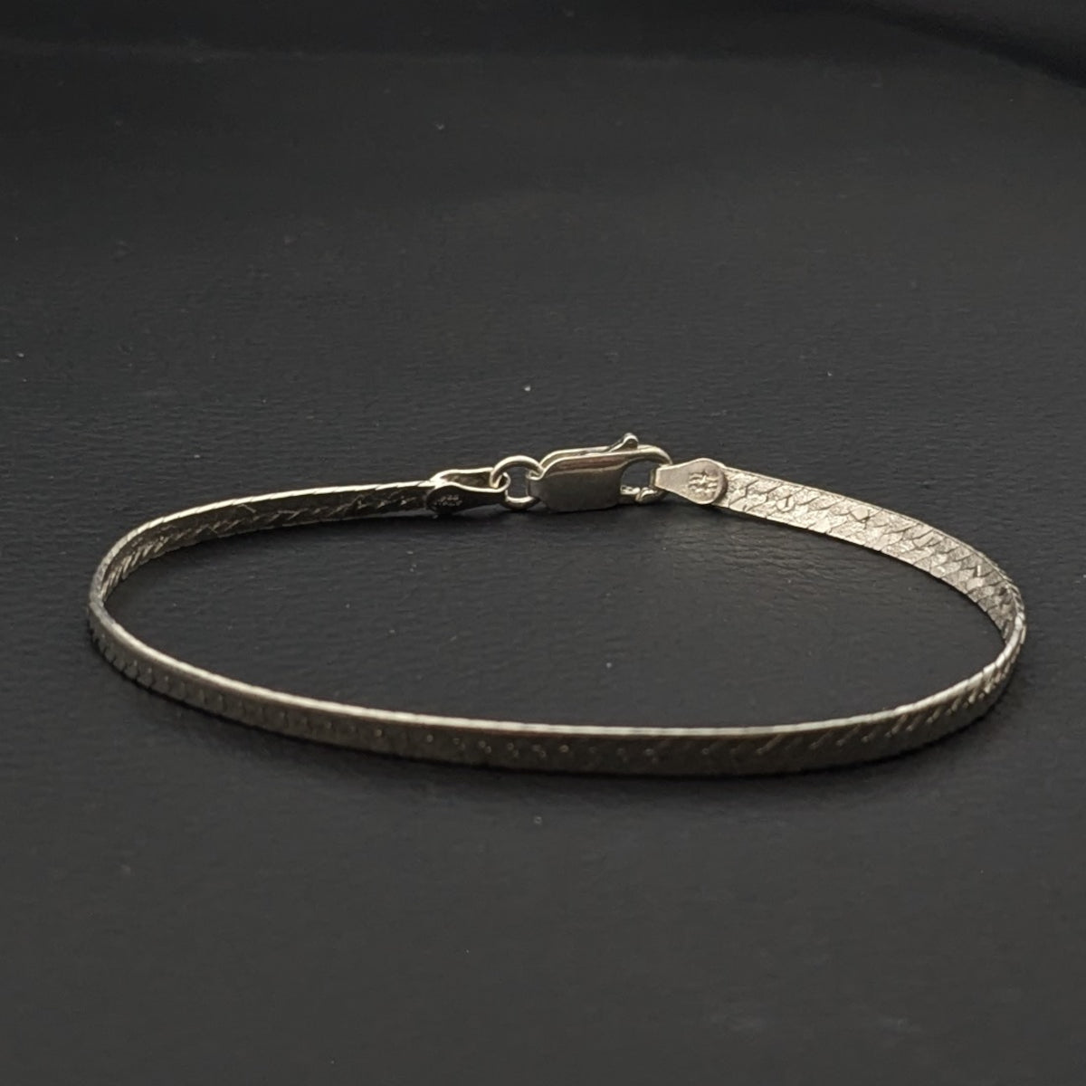 ヴィンテージ イタリアンシルバー925 ヘリンボーンチェーン ブレスレット3.4g