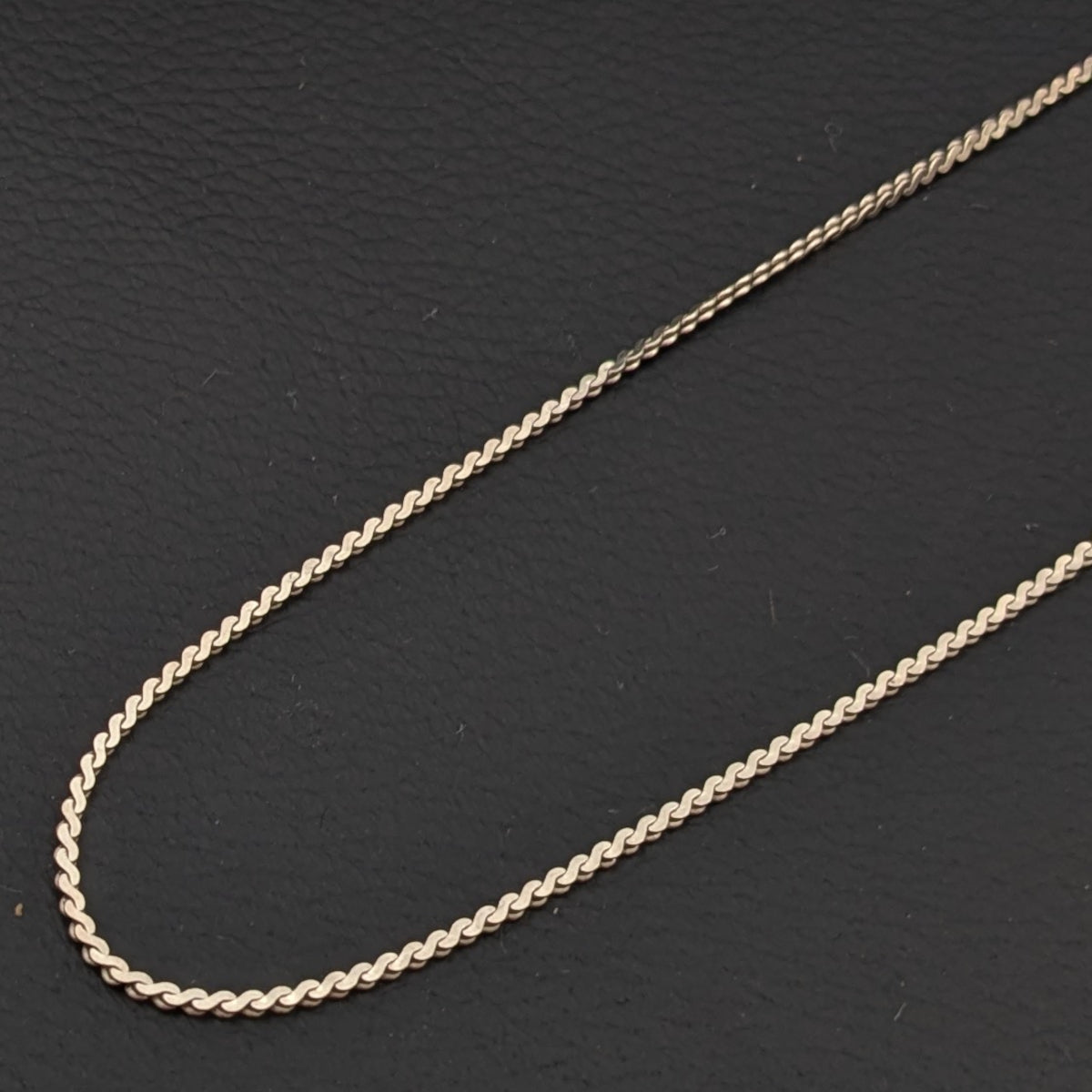 ヴィンテージ イタリアンシルバー925 サーペンタインチェーン ネックレス 4.0g