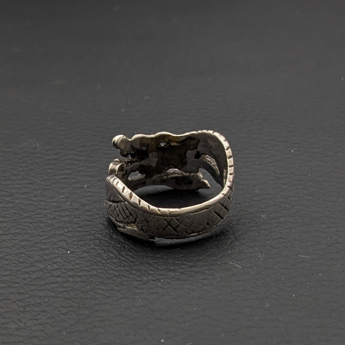 ヴィンテージシルバー925 ドラゴン リング11号4.5g