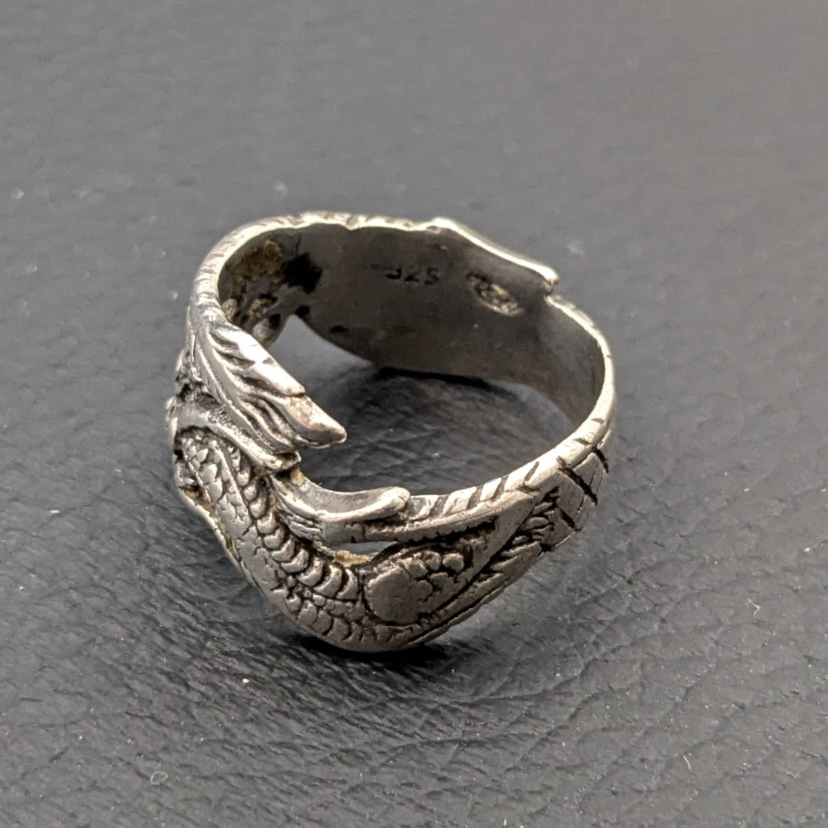 ヴィンテージシルバー925 ドラゴン リング11号4.5g