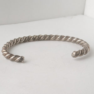 ヴィンテージ シルバー925 ナバホ ツイステッドワイヤー バングル 19.2g / Vintage Navajo Sterling Silver Twisted Wire Cuff